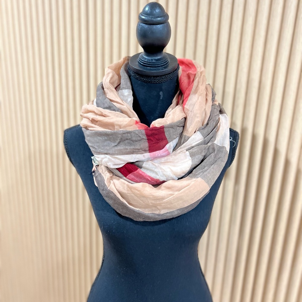 Burberry authentic cotton luxurious scarf 🔥 - Picture 10 of 16